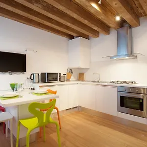 The Lion's House Apt3 Appartement